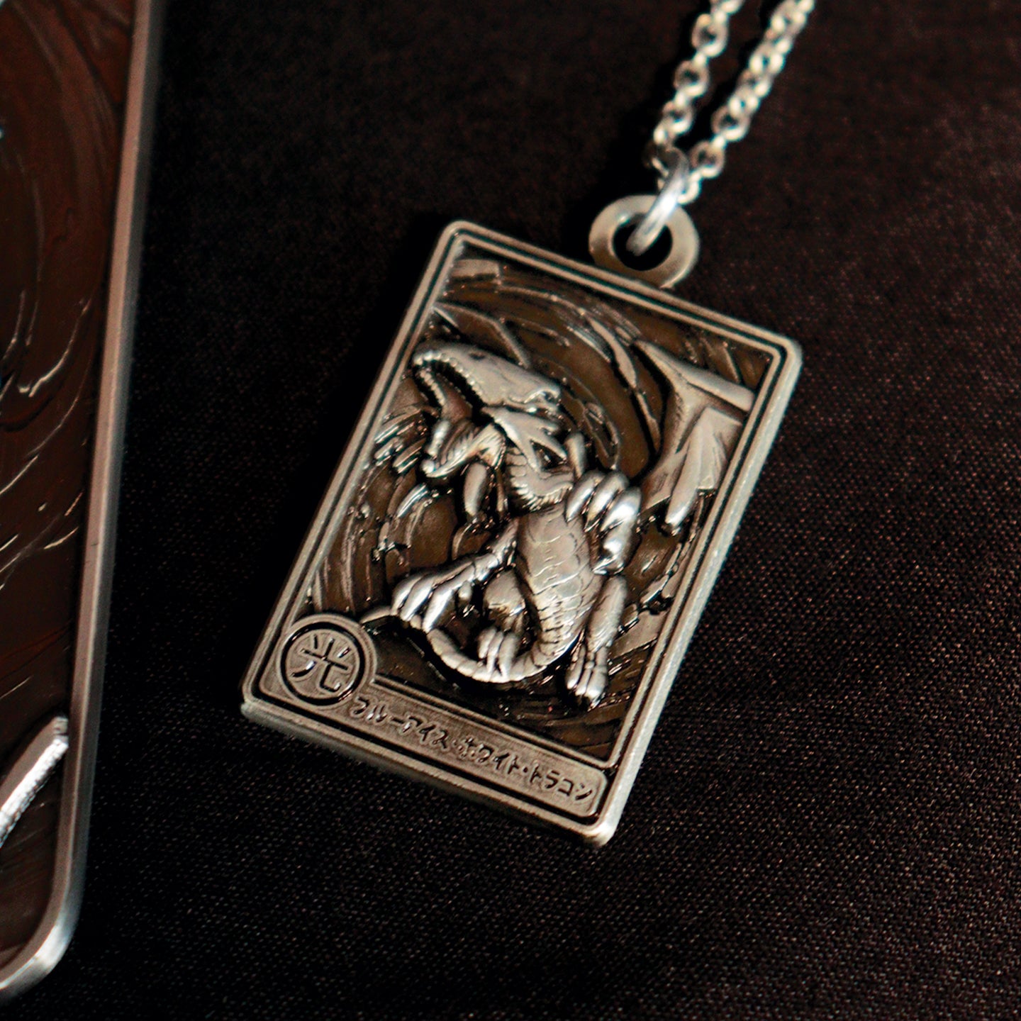 White dragon deals necklace