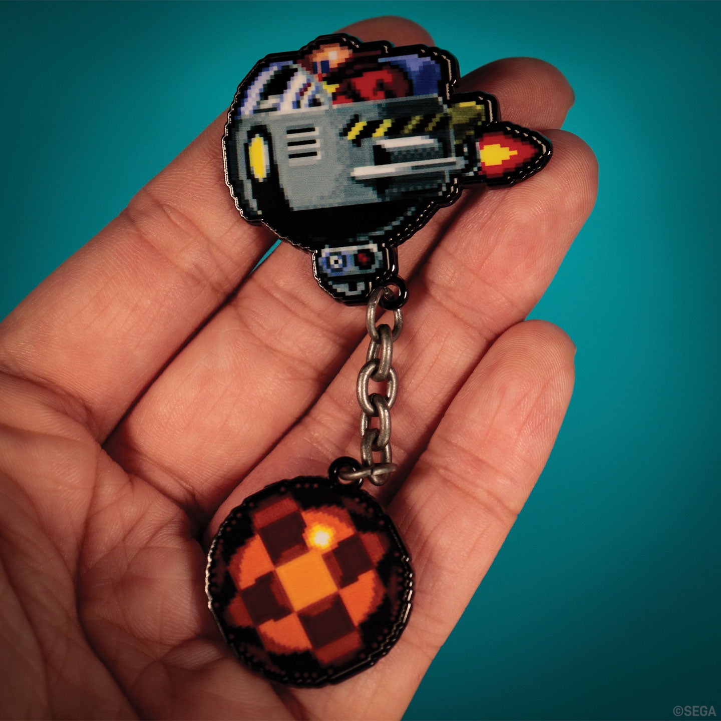 Sonic The Hedgehog – Dr. Eggman Egg Mobile Chained Pin Badge