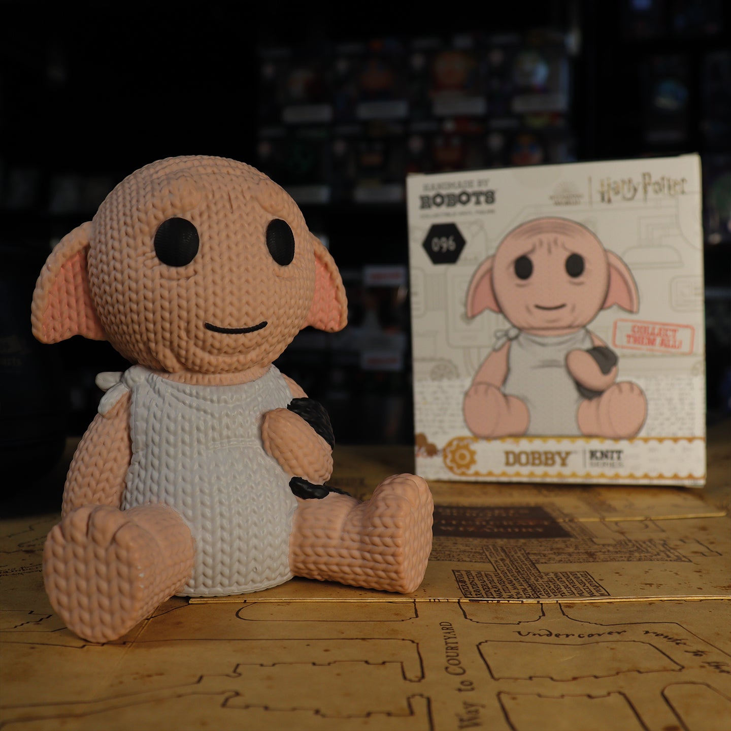 Harry Potter - Dobby Collectible Vinyl Figure from Handmade By Robots